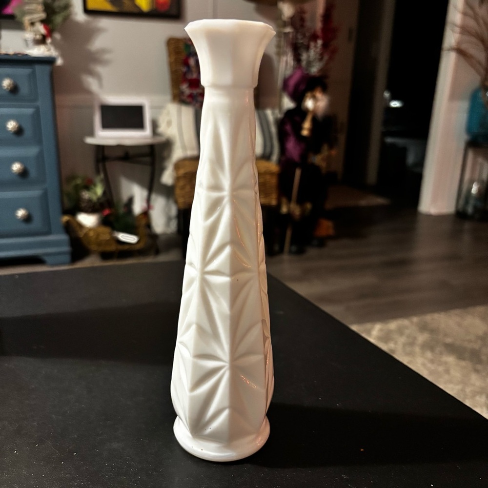 Elegant White Milk Glass bud vase
